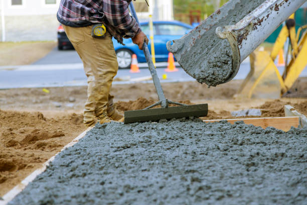 Best Residential Concrete Solutions in East Sparta, OH